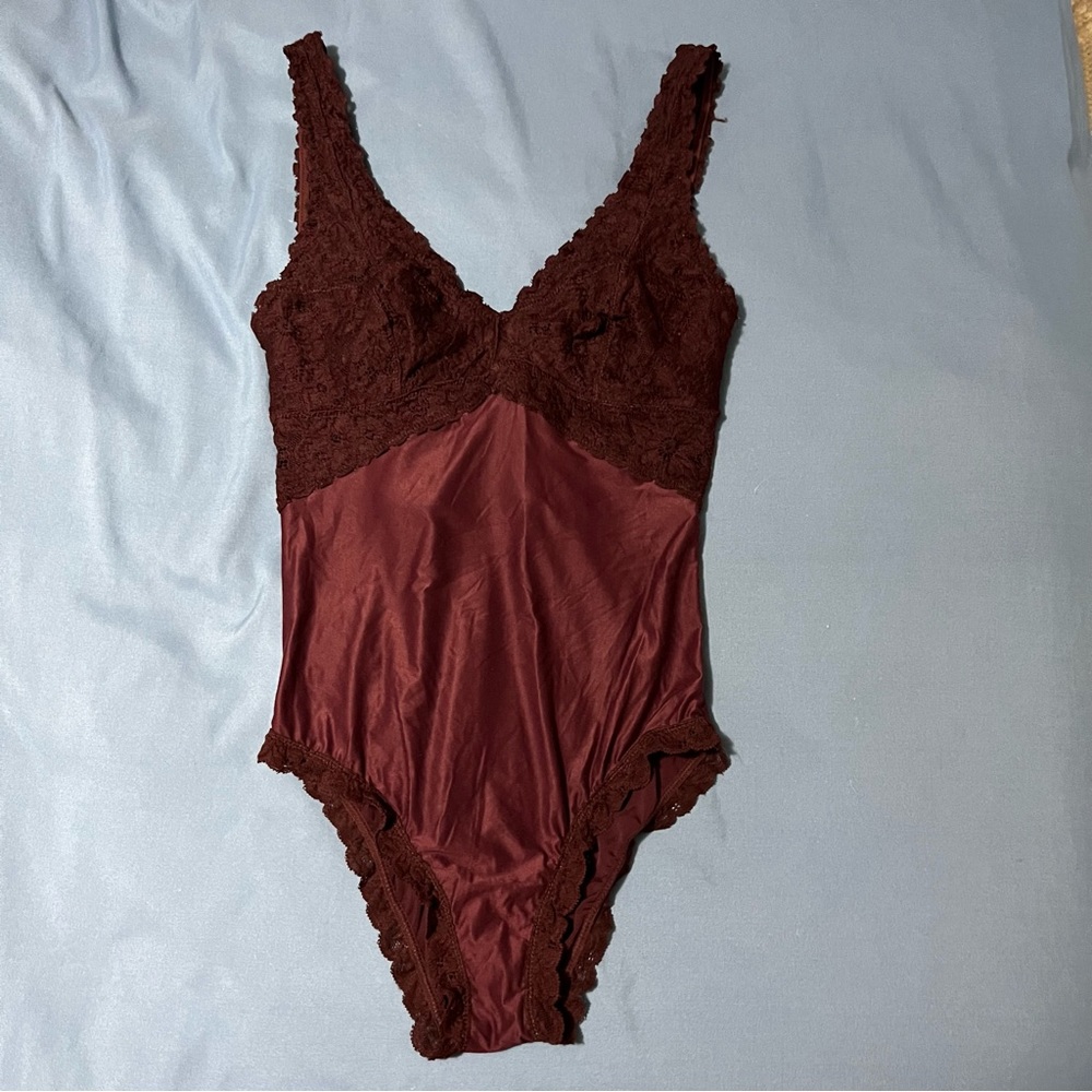 Aerie Lace Body Suit in Plum color Size S